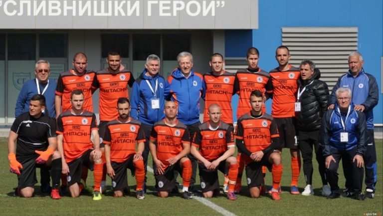 Две победи и равенство срещу мъжки тим за юношите на Левски