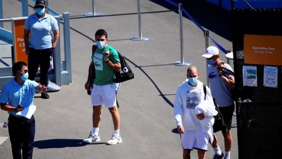 Тенисистите в Мелбърн излизат "на свобода" днес