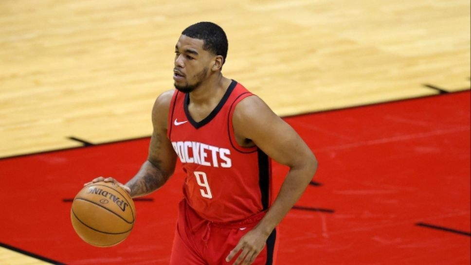 Най-лошата симулация в историята на НБА? (видео)