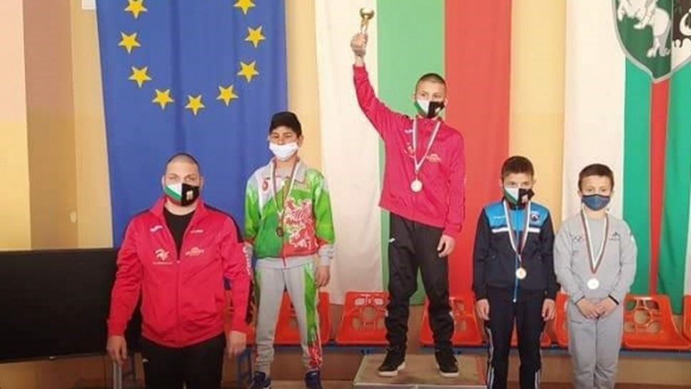 Великов-младши дебютира с бронз на държавното първенство