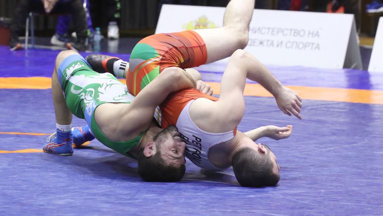Трима българи стигнаха финалите на "Дан Колов - Никола Петров"