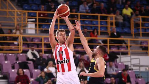  Фантастичен Везенков поведе Олимпиакос към полуфиналите за Купата на Гърция 