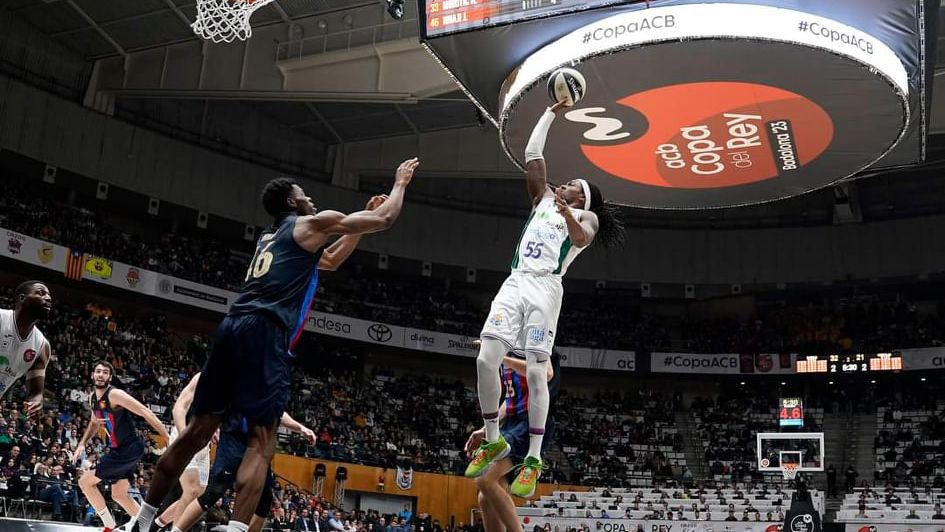 Барселона претърпя крах при защитата си на Купата на Испания