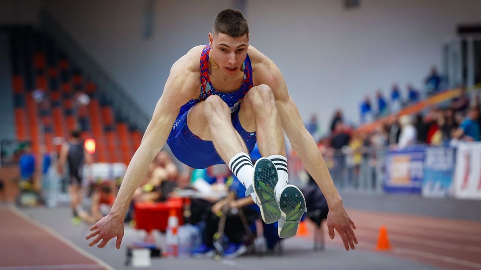 Божидар Саръбоюков със злато и рекорд в тройния скок