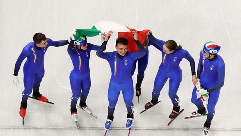 Италия е олимпийски шампион в отборното преследване на бързо пързаляне с кънки