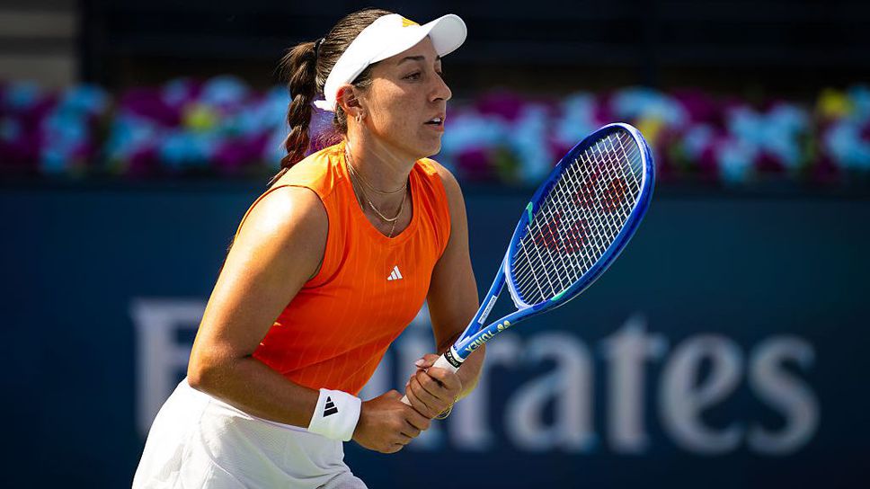 Втората поставена Аманда Анисимова и четвъртата в схемата Джесика Пегула