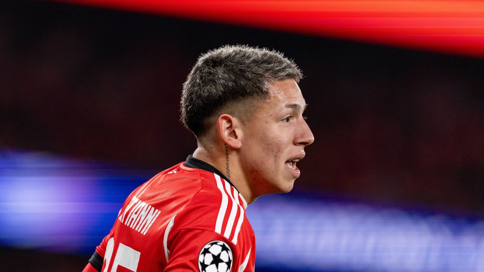 Истински хаос настана по време на мача между Бенфика и