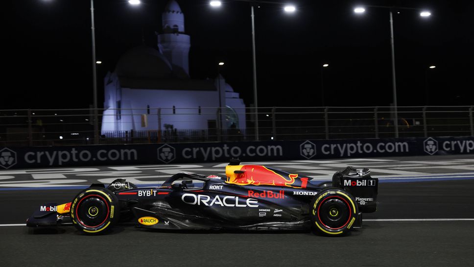 Хил: Дали Ред Бул няма сериозни проблеми с колата?