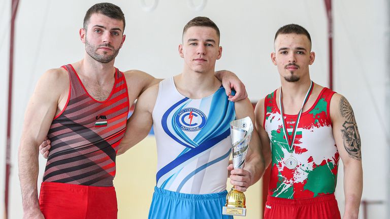 Националът по спортна гимнастика Божидарр Златанов е доволен от представянето