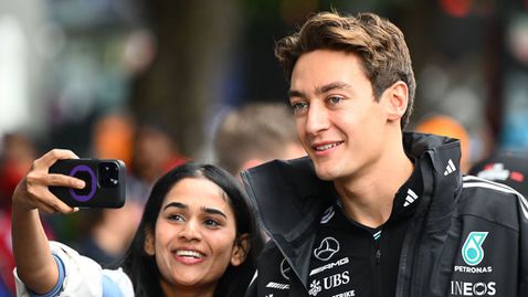  Ръсел: Макларън могат да завоюват всички надпревари 