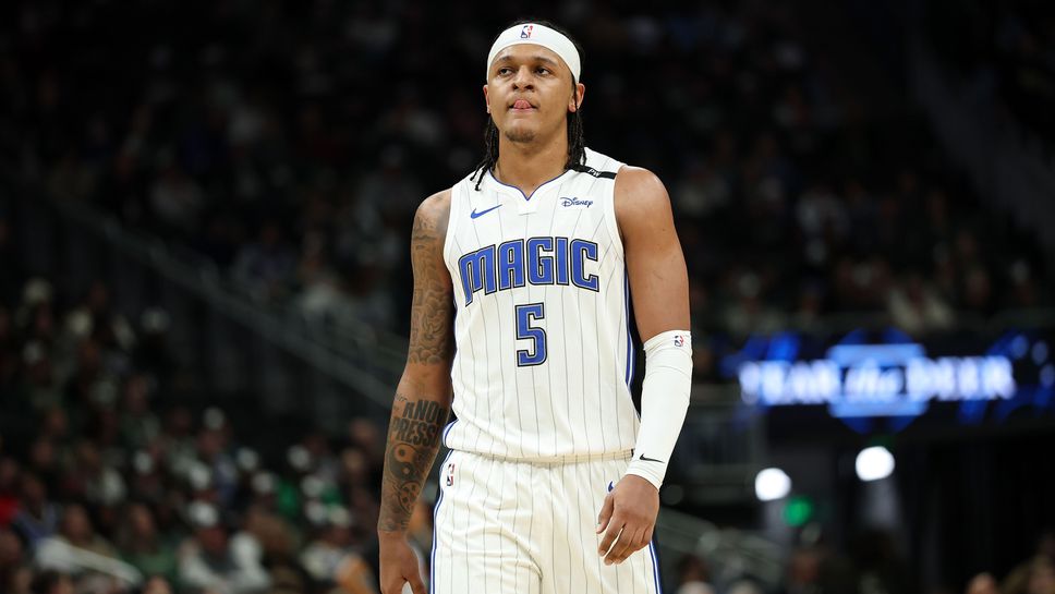 Звездата на Орландо Меджик Паоло Банкеро е получил разтежение