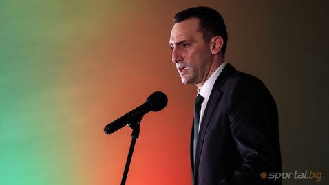  Министър Пешев уволни шефа на тотото 