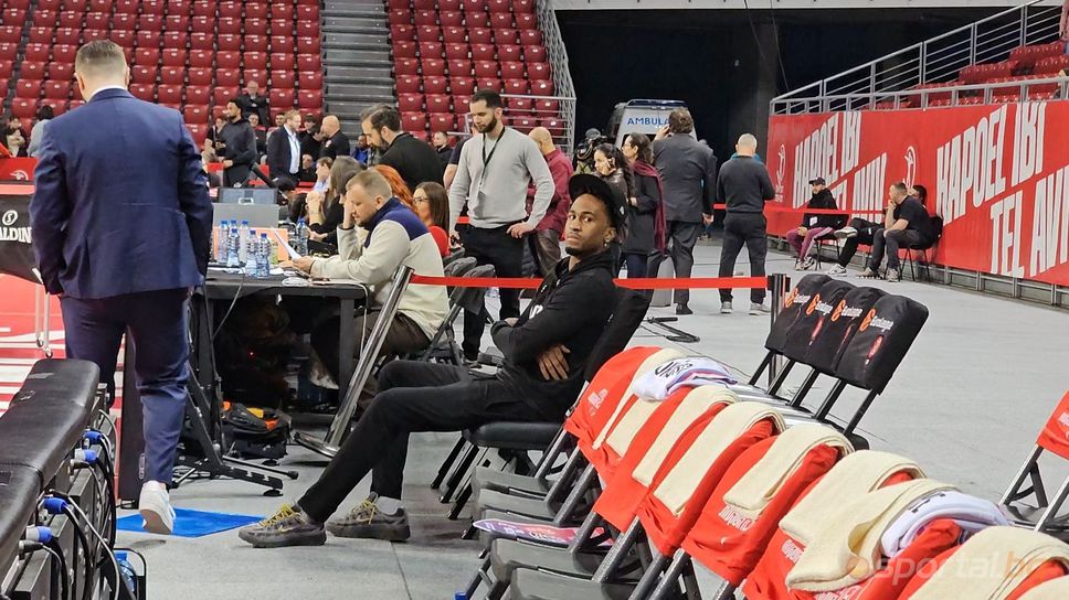 Апоел срещу Париж в София, минути до началото на мача