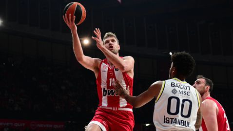 Извънземен Фурние съкруши Фенербахче, Везенков с блестящ мач