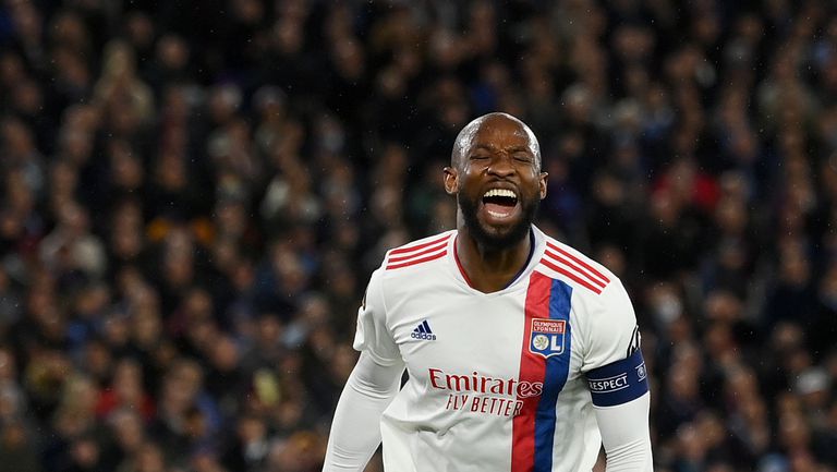 Олимпик Лион набързо се съвзе от елиминирането от и не