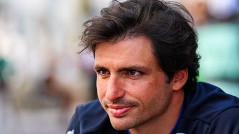  Може ли Карлос Сайнц да отиде в Ред Бул? 