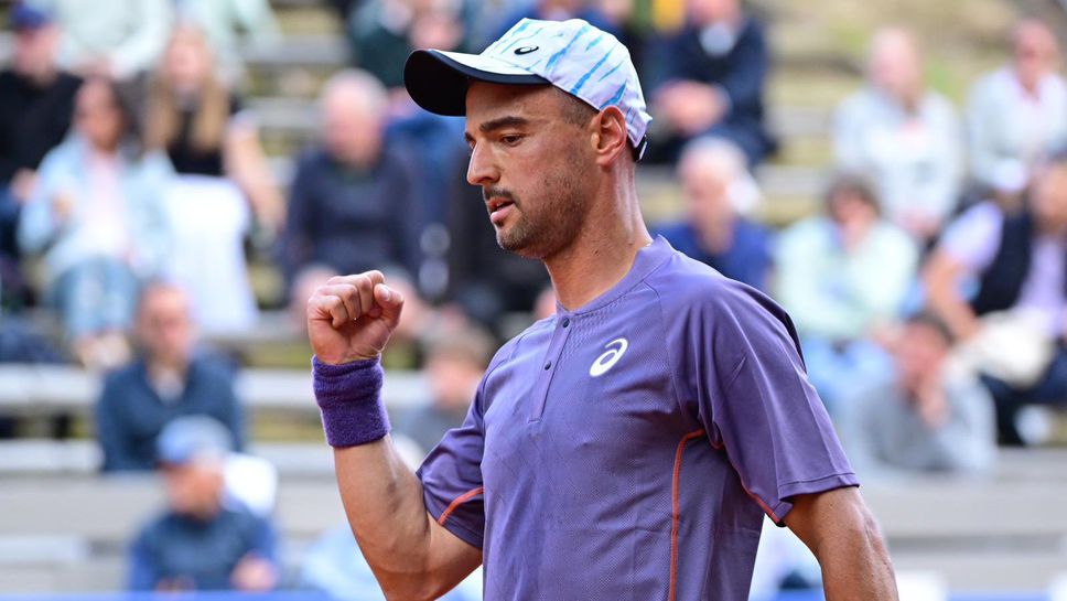 Димитър Кузманов започна с победа в квалификациите на турнира на