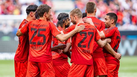 Байерн завърши по шампионски сезона в последния мач на домашната сцена за Томас Мюлер