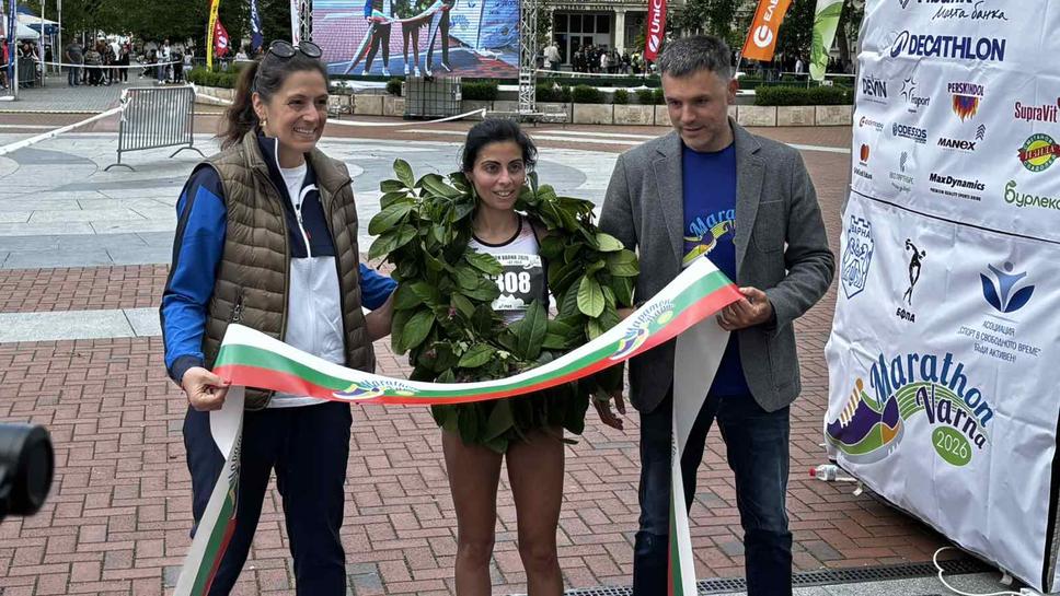 Кениецът Бернард Ту и Маринела Нинева триумфираха в класическата дистанция на Маратон Варна