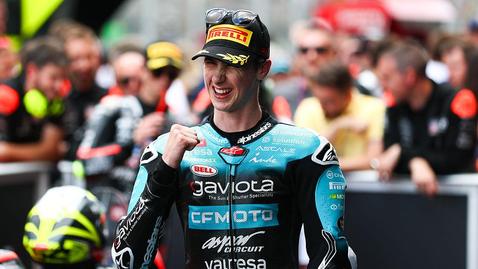 Максимо Килес и още четирима испанци окупираха върха в Moto3