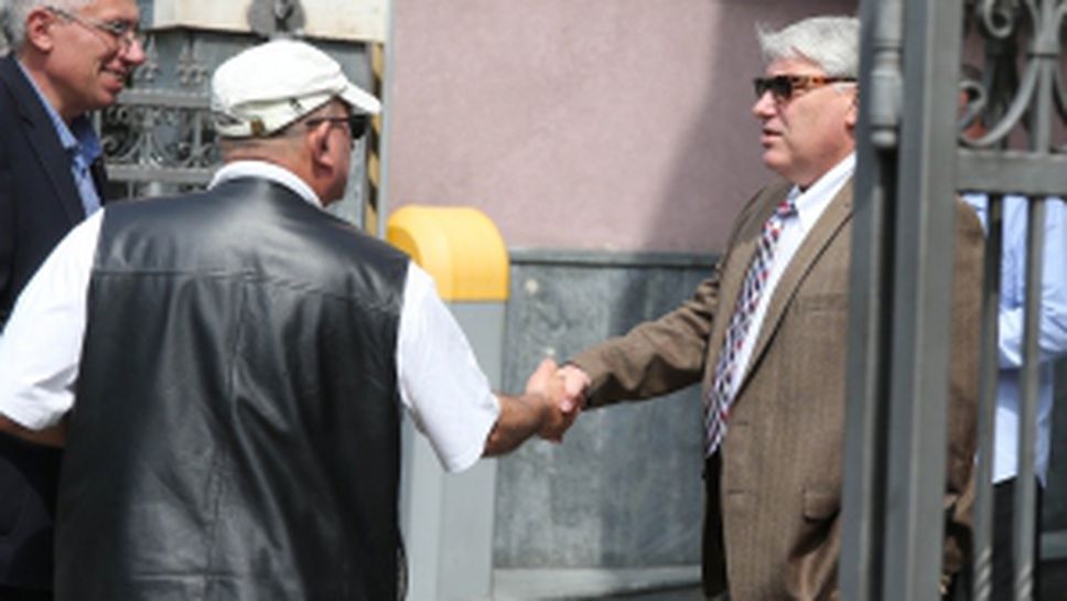 Фенове на ЦСКА на среща при Васил Божков за бъдещето на клуба