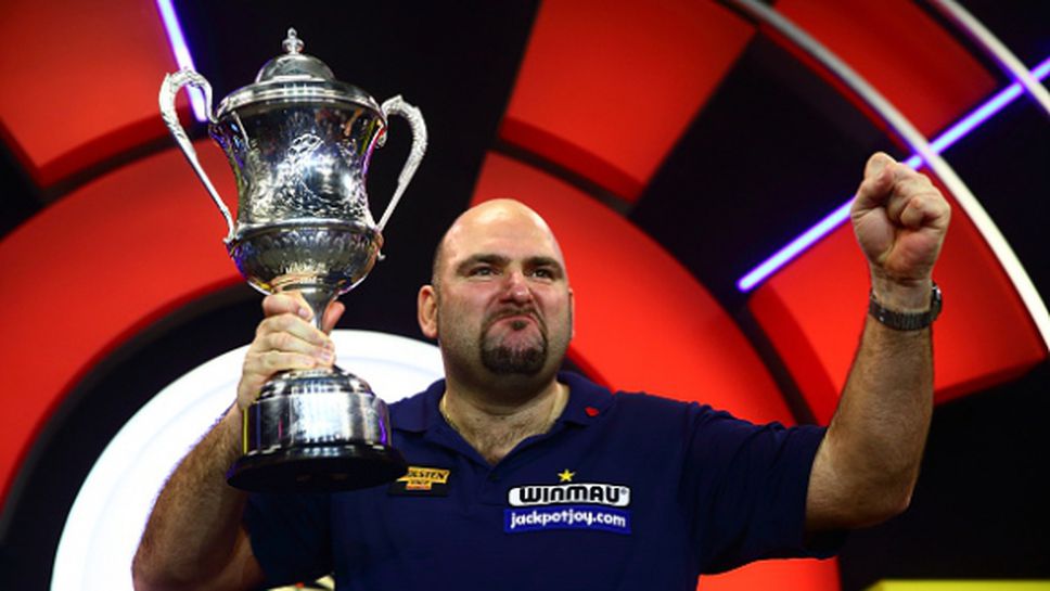 Скот Уейтс разби Джеф Смит и завоюва втората си световна титла