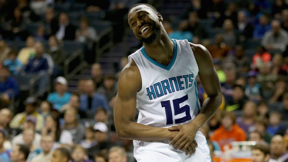 Кемба Уокър с 52 точки, Шарлът надделя над Юта в трилър