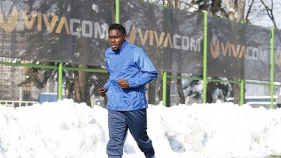 Менголо с първа тренировка като футболист на Левски
