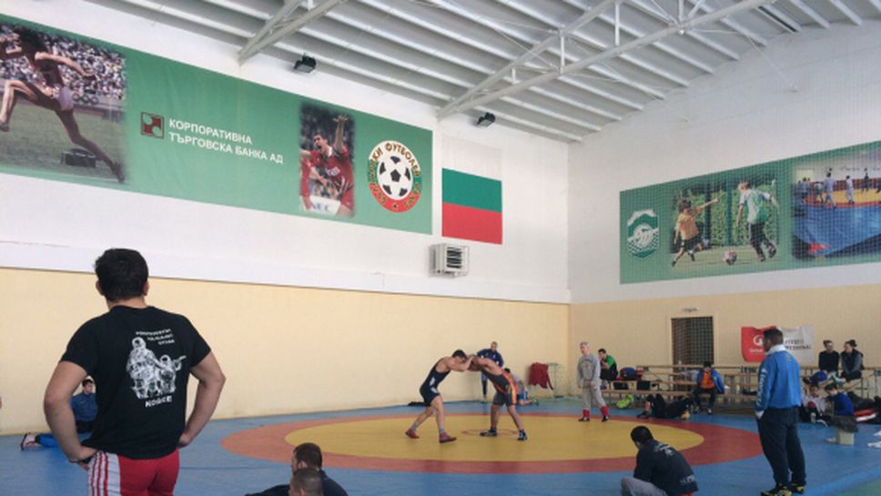 Състезатели от Китай и Аржентина ще се включат в лагера на българските национали по борба