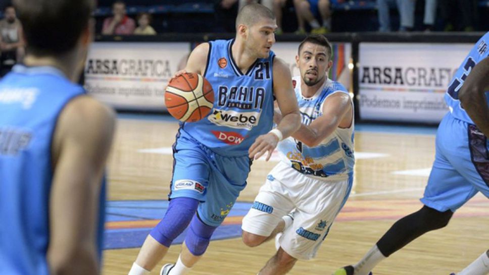 Павел Иванов с 11 точки при победа на Баиа Бланка