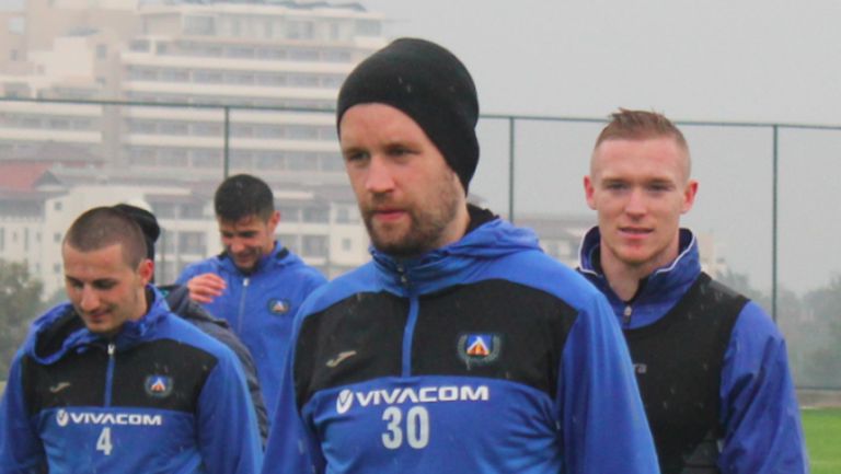 Защитник в Левски се възстановява по-бързо