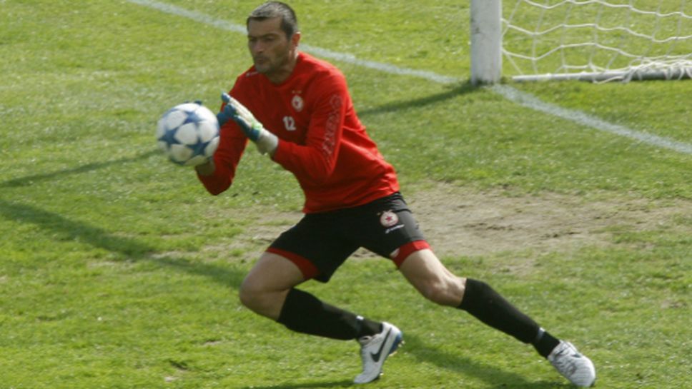Стоян Колев остава в ЦСКА и през следващия сезон
