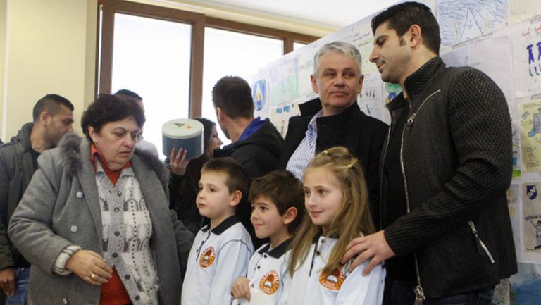 "Левски в училище" започва с благотворителна кампания