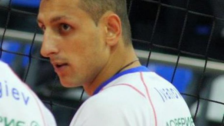 Марек Юнион Ивкони засили волейболист в Албания