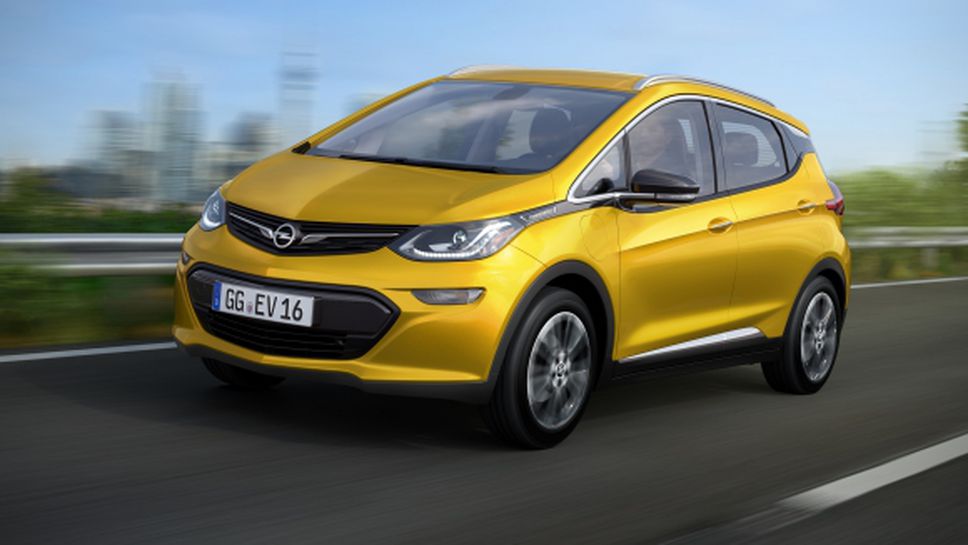 Opel пуска "революционния електромобил Ampera-e с акумулаторни батерии"