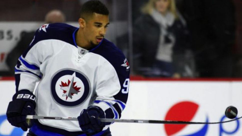 Хокеист на Бъфало проспа тренировка