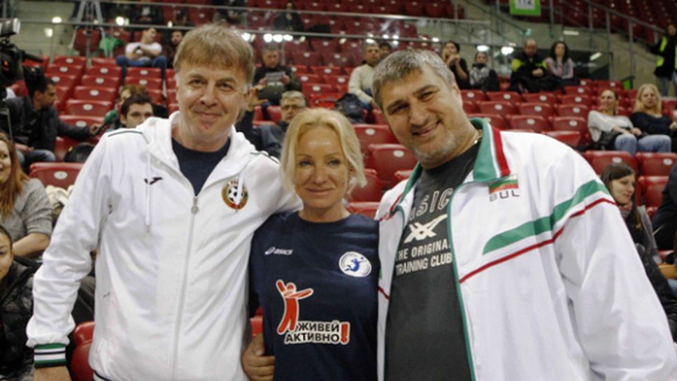 Наско Сираков, Любо Ганев и Мария Гроздева играха волейбол благотворително (ВИДЕО + ГАЛЕРИЯ)