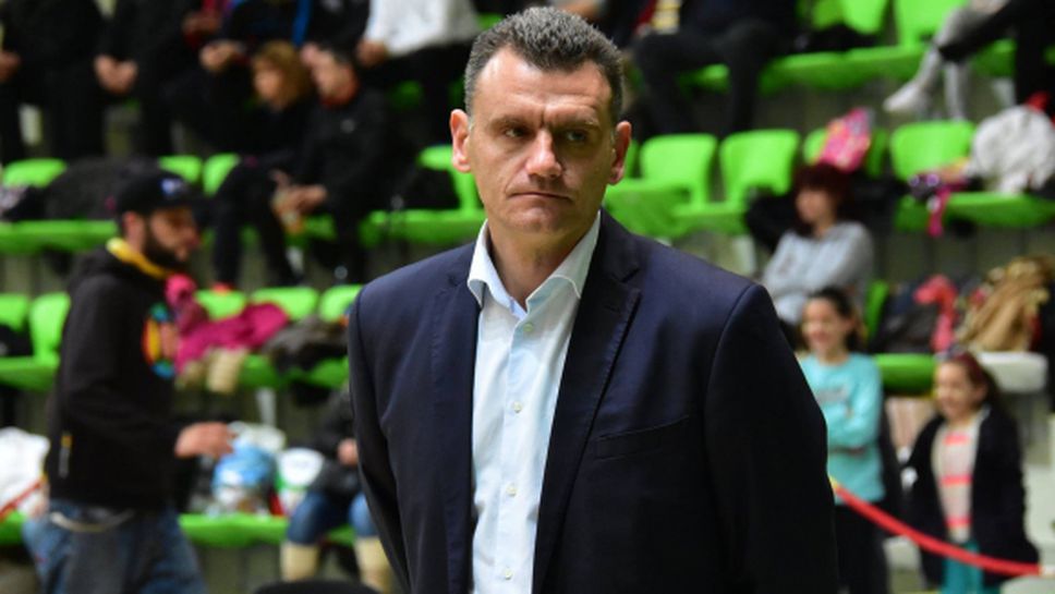 Балкан пак остана без треньор
