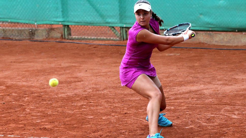 Виктория Томова отпадна на турнира в Египет