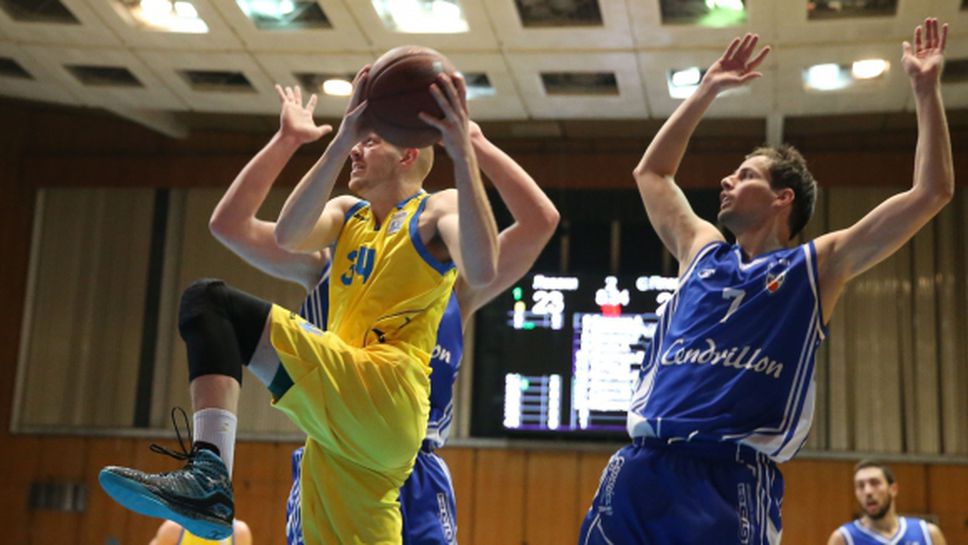 Глобиха Левски и Спартак