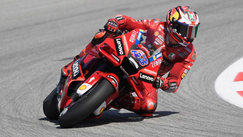 Пилотите на Дукати оглавиха класирането в Германия