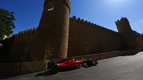 Ферари: Леклер щеше лесно да победи Макс в Баку