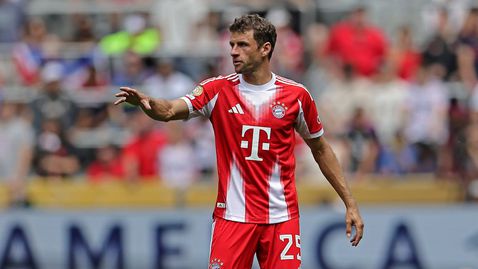  Томас Мюлер получи съответна оферта да остане в Съединени американски щати 