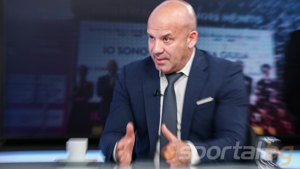Министър Керязов: В Зимния дворец няма лед, а търговци ползват обекти без да плащат наеми