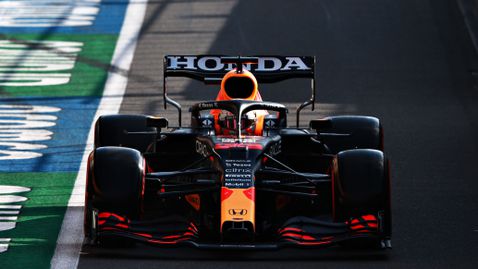 Верстапен не вижда смисъл от втората тренировка на „Силвърстоун“