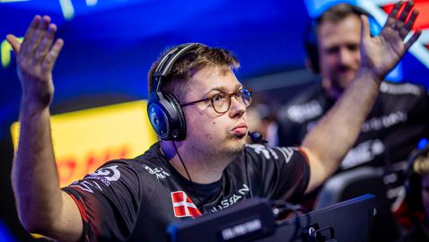  Мач за историята! FaZe Clan подвигна трофея от IEM Cologne след повече от осем часа гладиаторска борба 