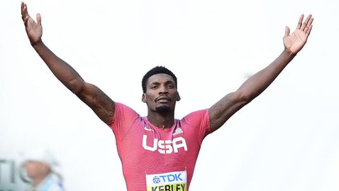 Съпругата на Кърли го обвини в домашно насилие и побой