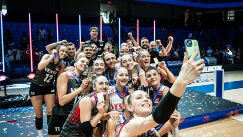 Историческо! Турция спечели Волейболната лига на нациите при жените