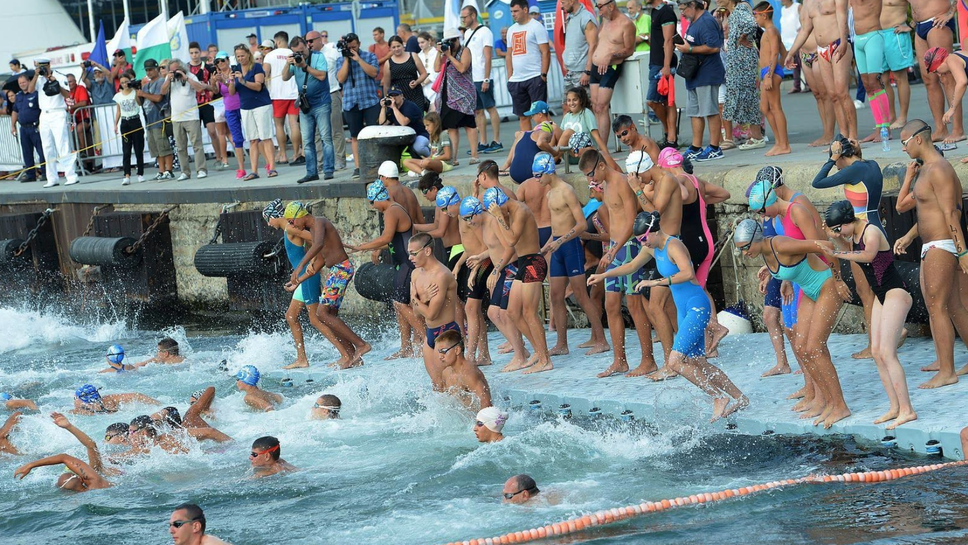 Близо 200 участника се очакват на плувния маратон "Порт-Бургас" в събота