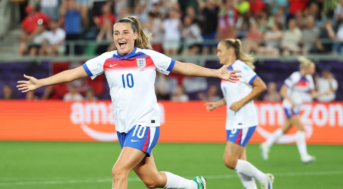 Невероятна драма и дузпи класираха Англия на 1/2-финала на Европейското първенство за жени